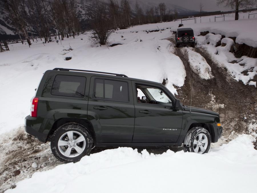  Jeep Patriot 2010 года  (фото 7 из 24)
